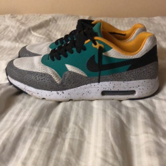 Nike Air Max 1 Essential Safari - Picture 4 of 6